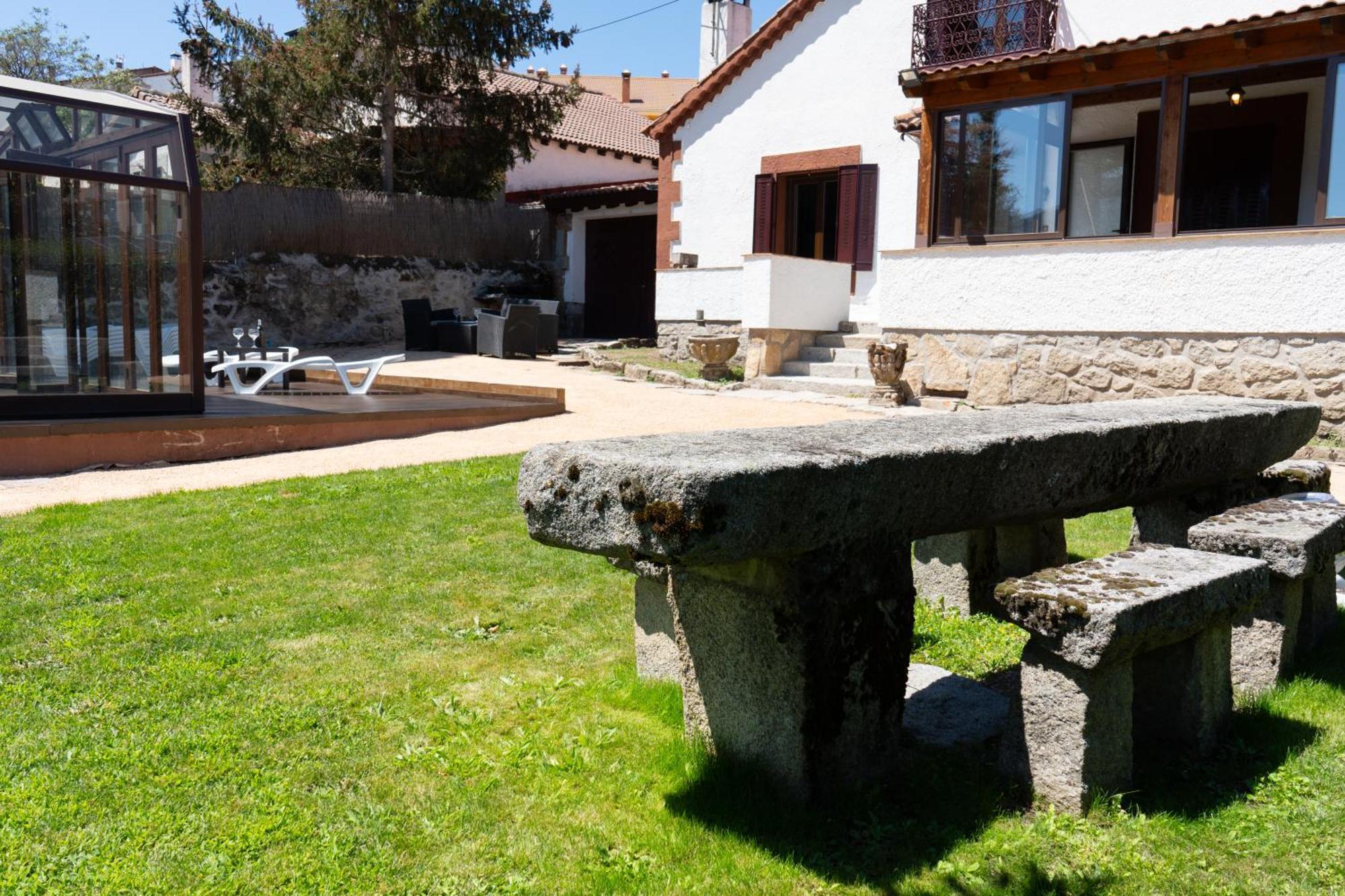 Un Paseo Por Las Nubes El Espinar Bagian luar foto
